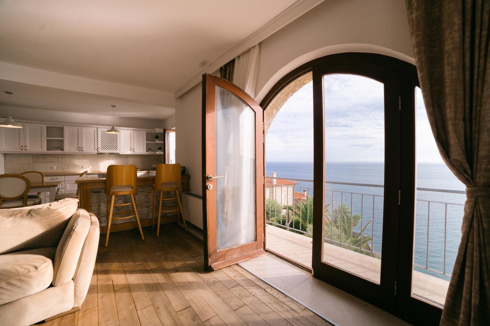 Hotel Pirate Old Town Ulcinj Exterior foto