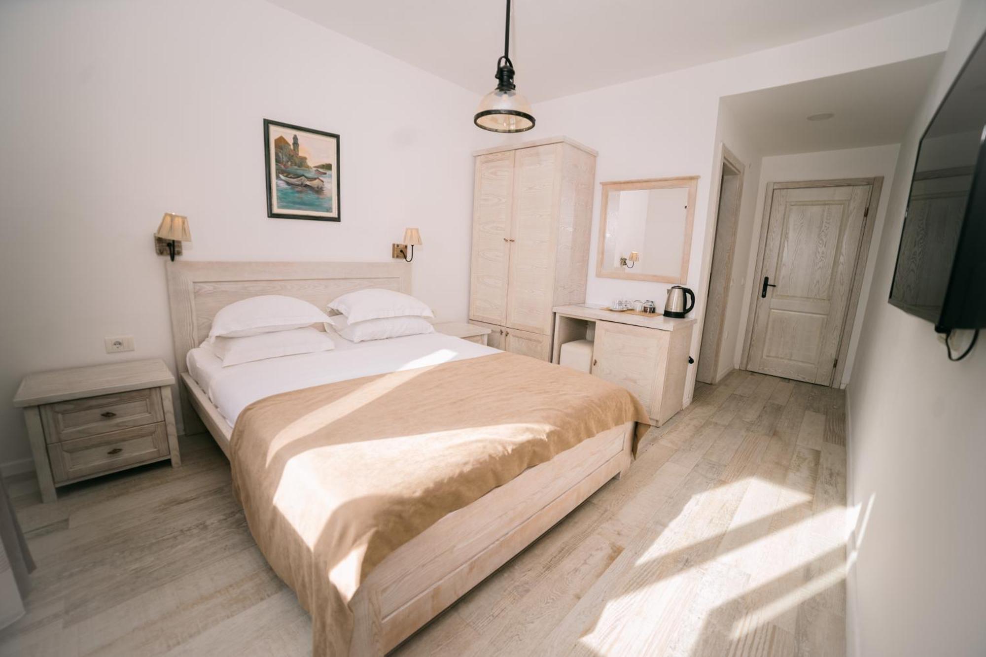 Hotel Pirate Old Town Ulcinj Exterior foto